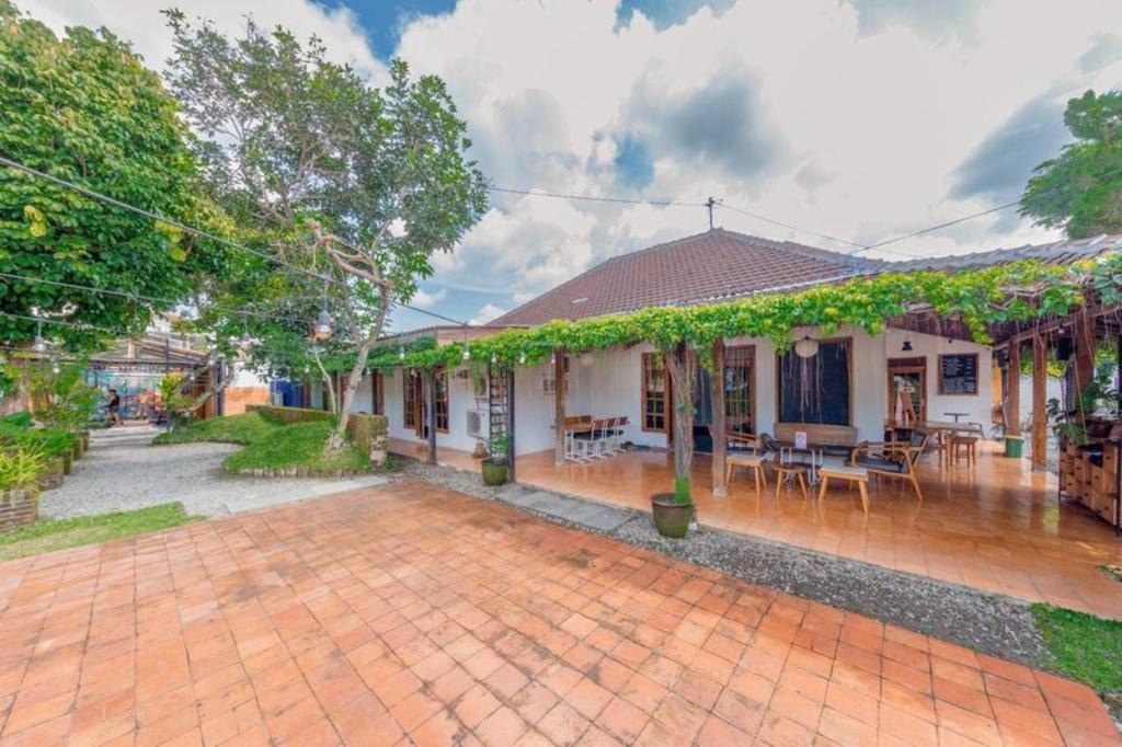 Bhumi Hostel Yogyakarta Kültér fotó